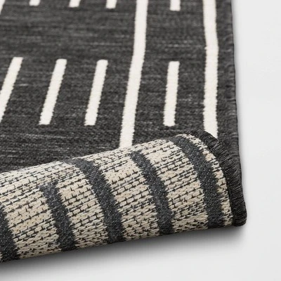 7'x10' Striped Checks Outdoor Rug Charcoal Gray - Threshold™ 3 7'x10' Striped Checks Outdoor Rug Charcoal Gray - Threshold™ - Image 3